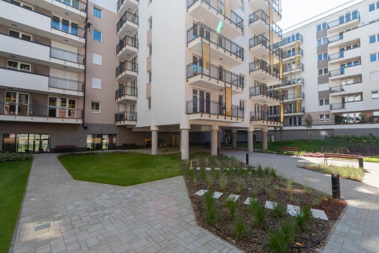 West Park Residence Apartment Budapest Bagian luar foto